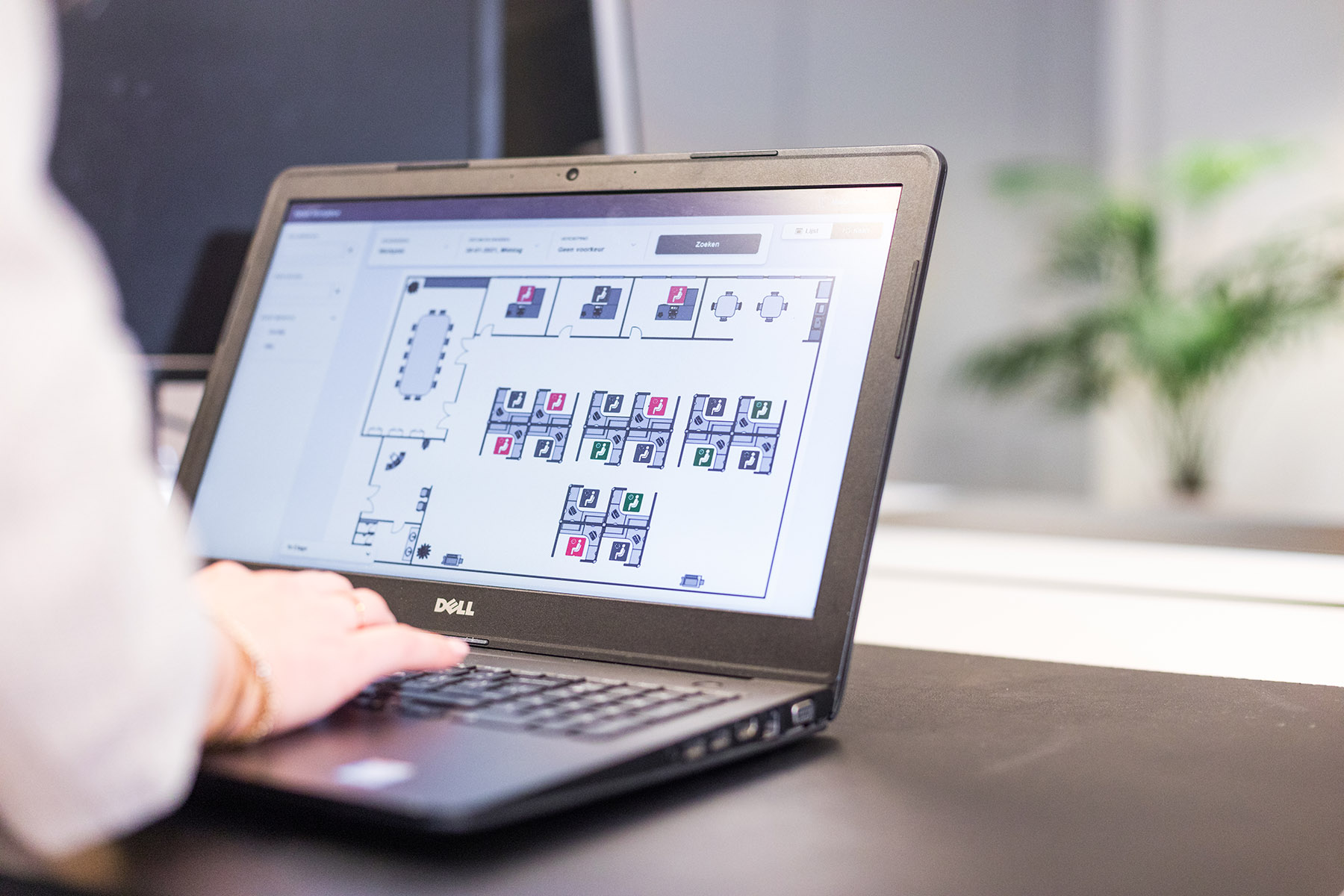 Online werkplekken en flexplekken reserveren vanaf een plattegrond